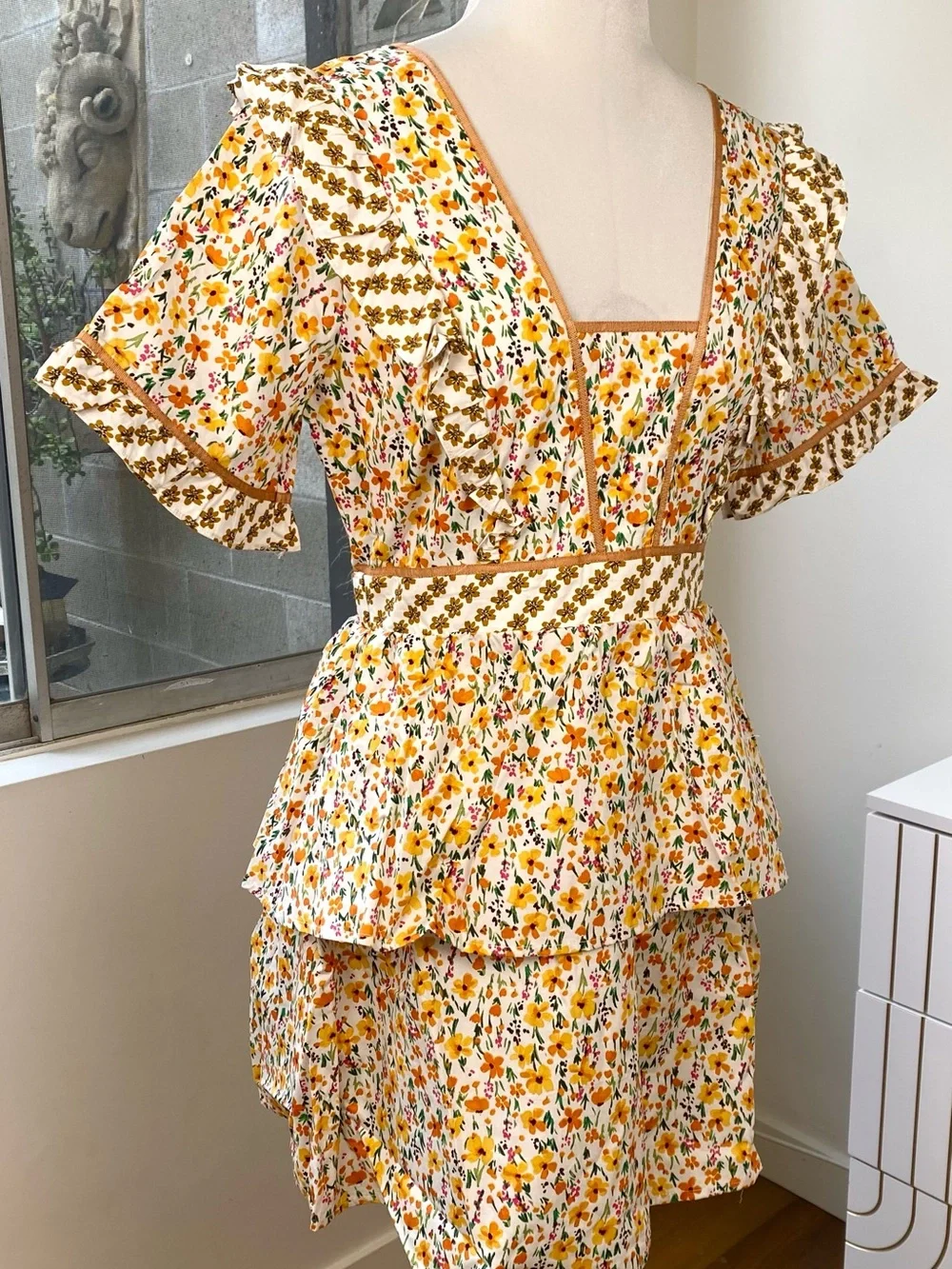 Lost + Wander NWT Spring Sunrise Yellow Multi Floral Tiered Mini Dress, Size M - Picture 5 of 12